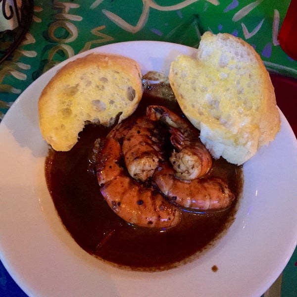 Photo taken at Olde N&#39;awlins Cookery by Ashley W. on 12/6/2014