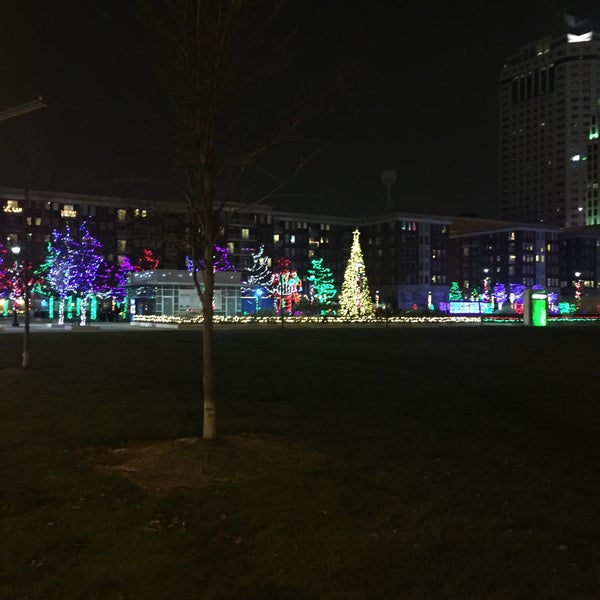 Photo taken at Columbus Commons by Tahrea M. on 12/11/2016
