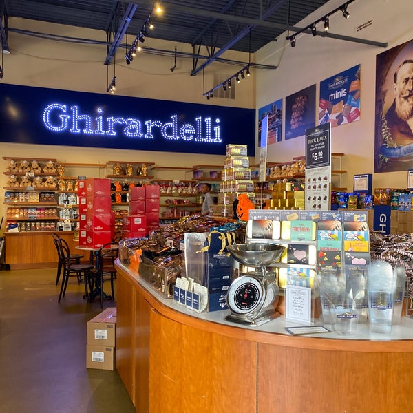 Ghirardelli Chocolate Outlet & Ice Cream Shop Ridgewalk Woodstock, GA