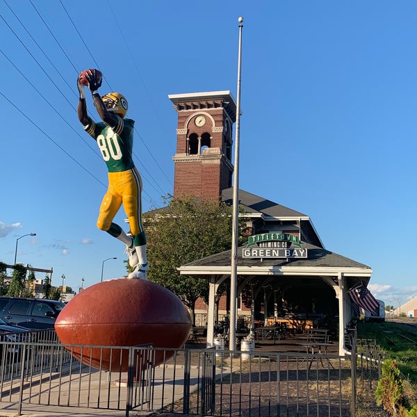 Photo taken at Titletown Brewing Co. by Troy C. on 8/29/2019