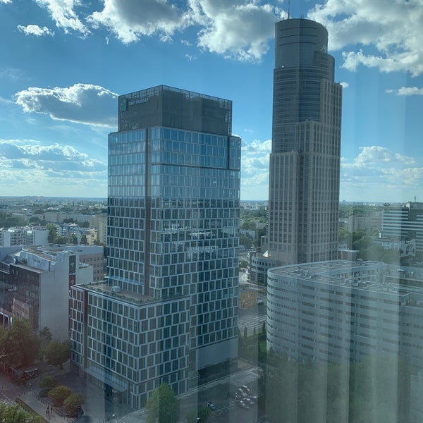 Foto diambil di Hilton Warsaw City oleh Tony Martin K. pada 8/1/2020