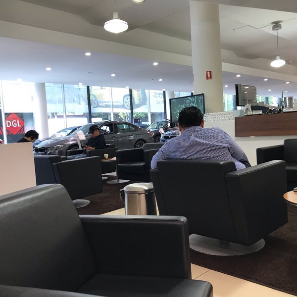 BMW Melbourne (Southbank) - Auto Dealership in Southbank