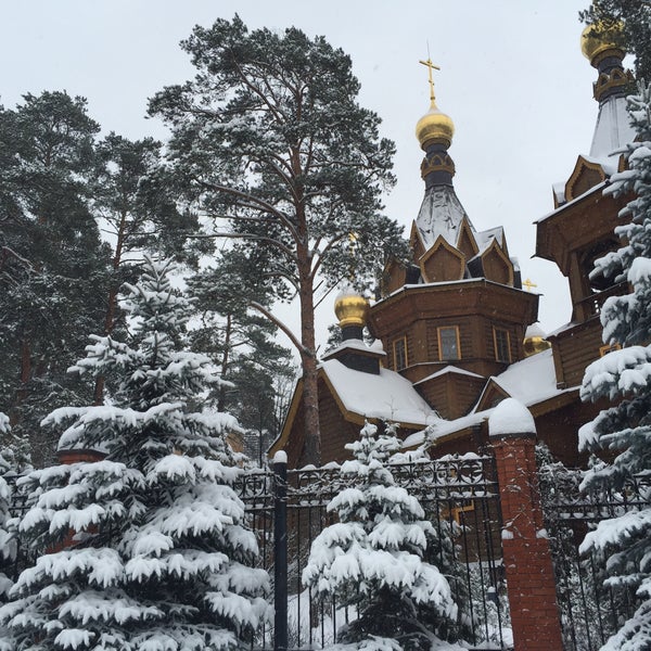 Храм покрова пресвятой богородицы в барвихе. Подворье зачатьевского монастыря. Зачатьевского женского монастыря подворье. Церковь покрова пресвятой богородицы борвиха. Подворье зачатьевского монастыря.