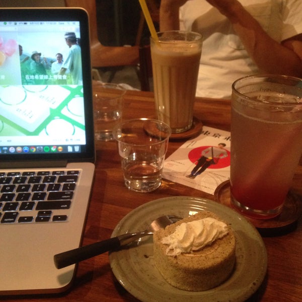 Das Foto wurde bei 卡那達咖啡店 카페 가나다 von 西瓦 蘇. am 8/15/2015 aufgenommen