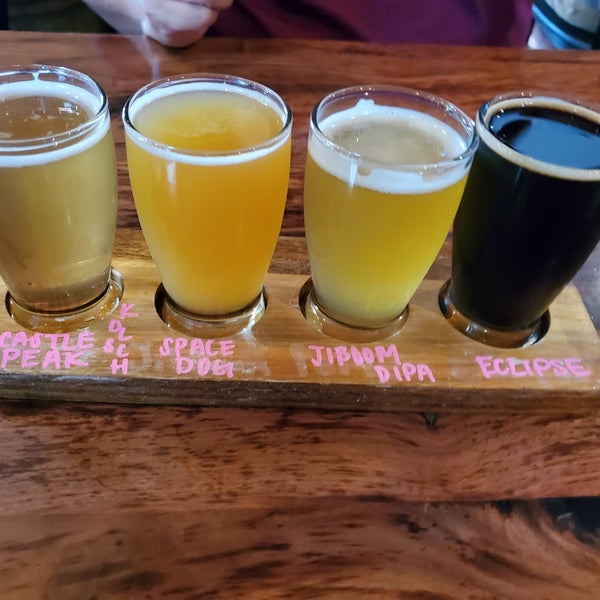 Photo taken at FiftyFifty Brewing Co. by Scott W. on 7/30/2021
