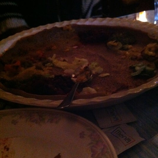 11/20/2012 tarihinde Miss N.ziyaretçi tarafından Lalibela Restaurant'de çekilen fotoğraf