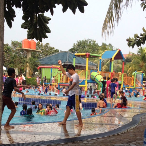 Waterland Cakung Kompleks Metland Menteng
