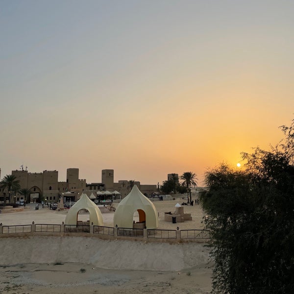 al sahra desert resort holi festival