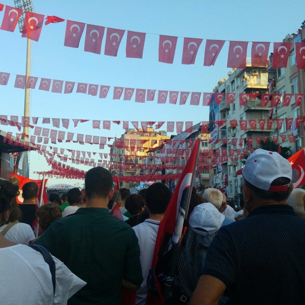 Das Foto wurde bei Mersin Tevfik Sırrı Gür Stadı von Tuğçe B. am 6/20/2018 aufgenommen