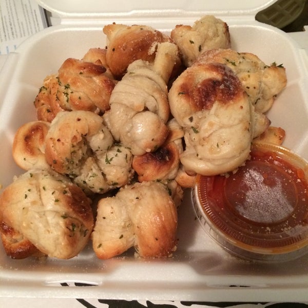 Two Brother's Deli & Pizza 29362970 New York 32