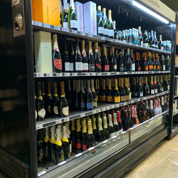 Dan Murphy's Liquor Store in Noosaville