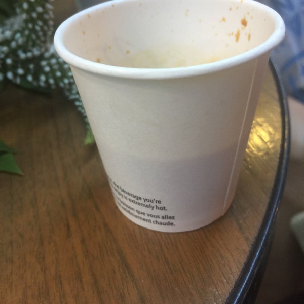 6/30/2018 tarihinde Fred P.ziyaretçi tarafından Starbucks'de çekilen fotoğraf