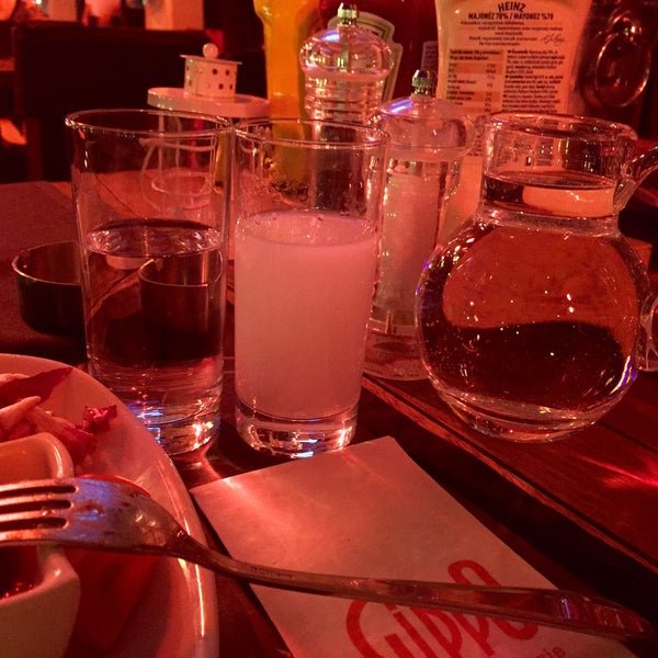 Foto diambil di Gippo Cafe &amp; Brasserie oleh Çapulcu Sinan T. pada 2/23/2015