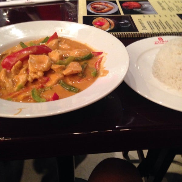 Photo taken at Zenna Thai &amp; Japanese Restaurant by Terrance N. on 5/26/2014