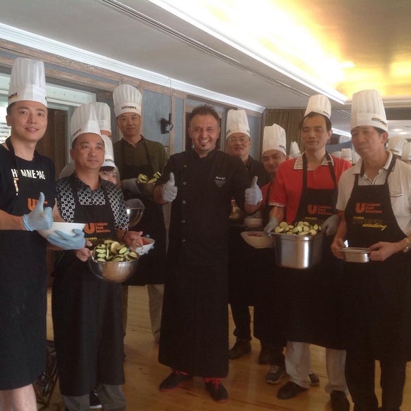 Foto diambil di İstanbul Kitchen&#39;s Academy oleh İstanbul Kitchen&#39;s Academy M. pada 8/20/2015