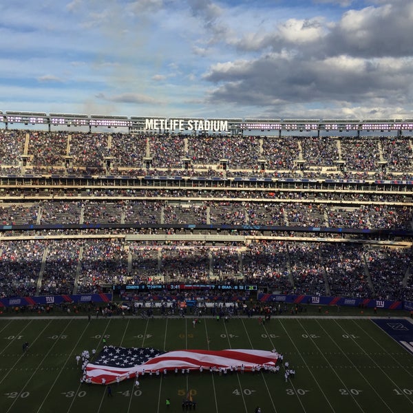 Снимок сделан в MetLife Stadium пользователем Daniel I. 10/25/2015