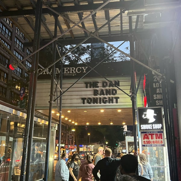 Foto diambil di Gramercy Theatre oleh John E. pada 9/26/2021