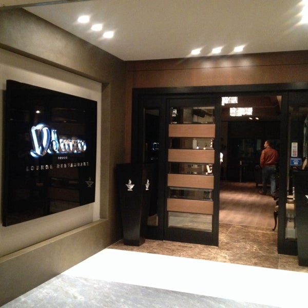 5/17/2014にBledar B.がDelano Lounge Restaurantで撮った写真