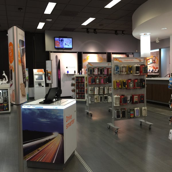 AT&T (Now Closed) Fairfax, VA