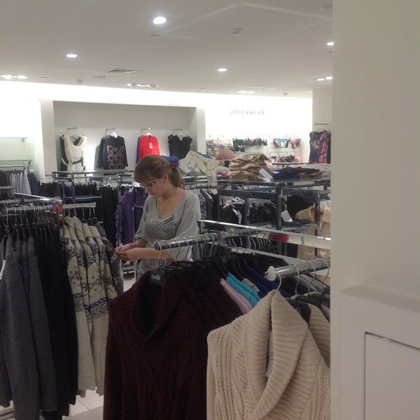 Дмитров магазин одежды. Магазины одежды в москве. Одежда дмитровская. Conso трц «рио дмитровка». Aiwi магазин одежды.