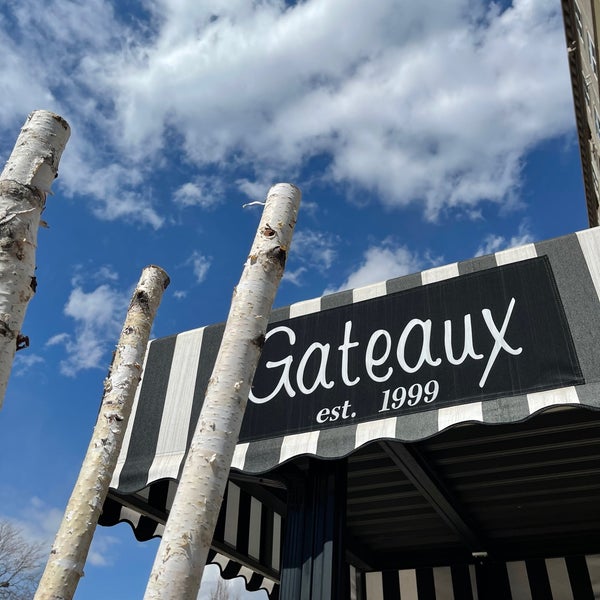 Gateaux Specialty Cakes Pastries Bakery In Denver Gateaux Specialty Cakes Pastries Bakery In Denver