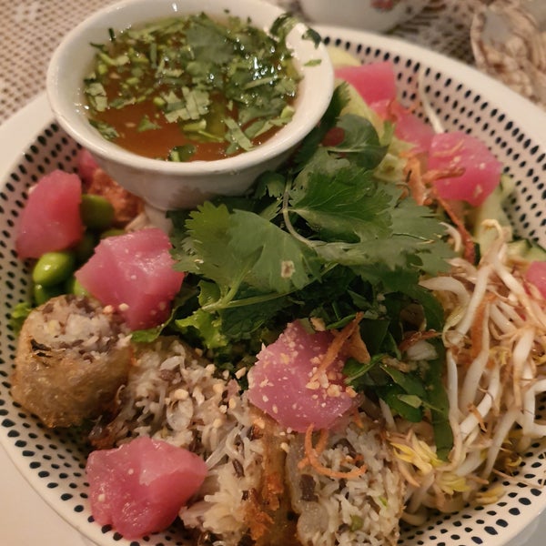 10/23/2019 tarihinde Phyllis L.ziyaretçi tarafından Café Bali Seminyak'de çekilen fotoğraf