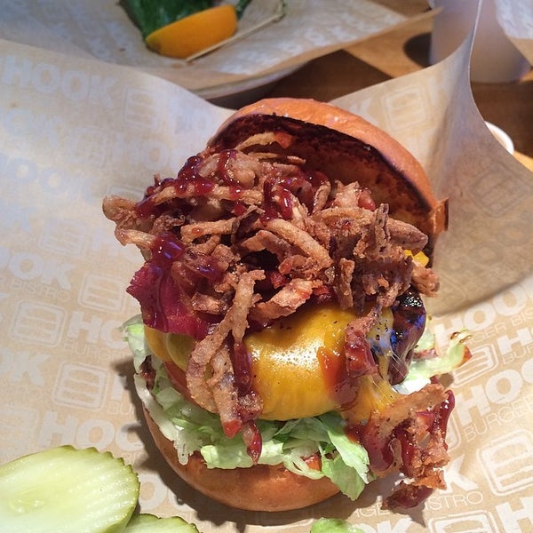 Photo taken at Hook Burger Bistro by robert l. on 5/28/2014