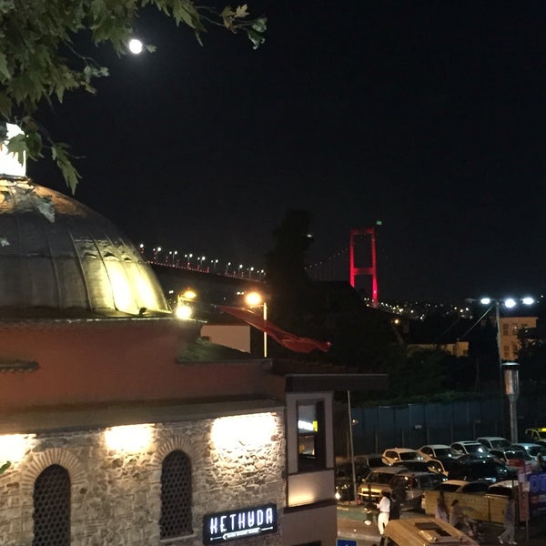 Photo taken at Aksu Kokoreç, Midye ve Kalamar by 👑 on 8/19/2016