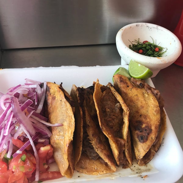 Tacos El Muerto 55 tips