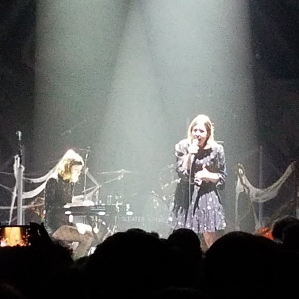 11/1/2019 tarihinde Rebecca G.ziyaretçi tarafından Hammerstein Ballroom'de çekilen fotoğraf