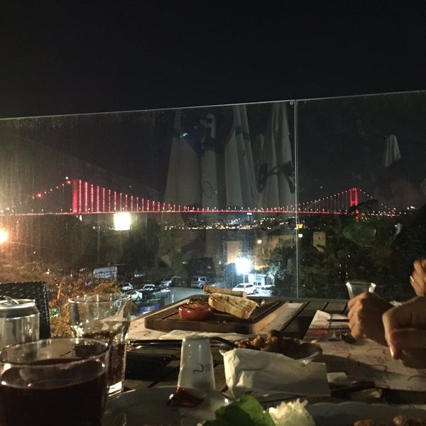 10/31/2016にSinan S.がÇengelköy İskele Restaurantで撮った写真