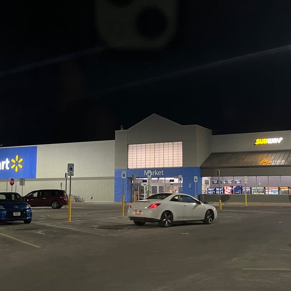 Walmart Supercenter Clinton, IA