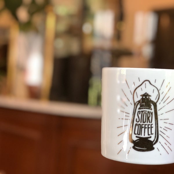 5/19/2022 tarihinde Tanju C.ziyaretçi tarafından Story Coffee &amp; Food'de çekilen fotoğraf