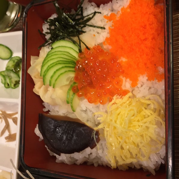 Снимок сделан в Sushi Go 55 пользователем Lloyd G. 8/1/2015