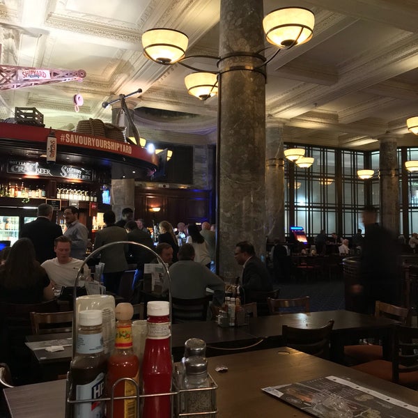 Photo taken at The Crosse Keys (Wetherspoon) by Alena B. on 4/17/2018
