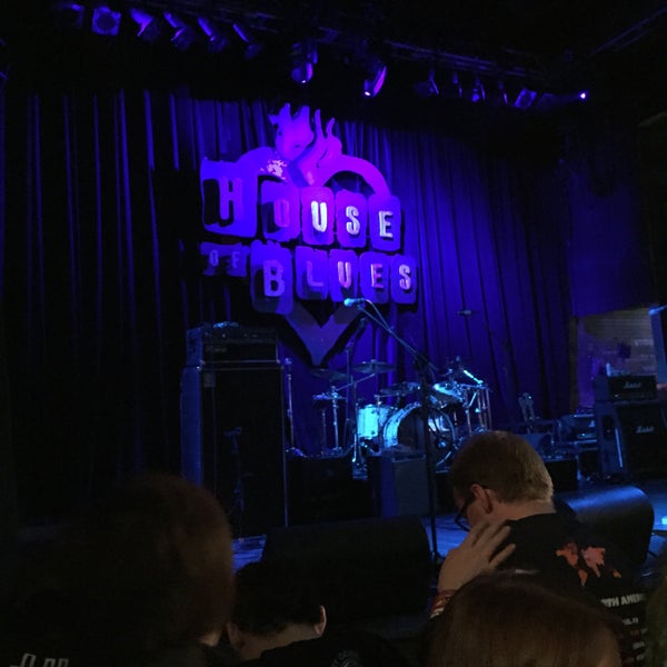 Photo taken at House of Blues Sunset Strip by しゃーりー on 5/23/2015