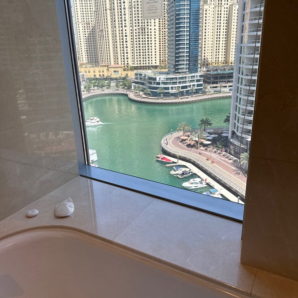 Photo taken at Address Dubai Marina by Salman 𣎴 on 4/25/2023