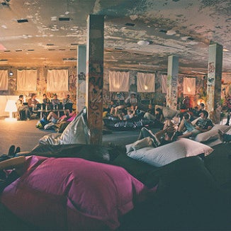 #tipoftheday Fed up of watching movies at home? Head to the Pillow Cinema in Shoreditch.