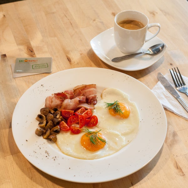 Отличные завтраки только из органических продуктов ждут вас в Био-Кафе! Попробуйте ;)