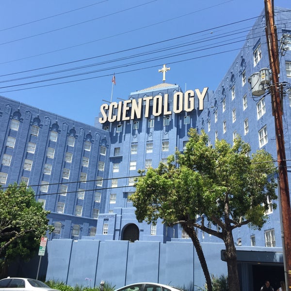 Photo prise au Church Of Scientology Los Angeles par chris w. le8/2/2015