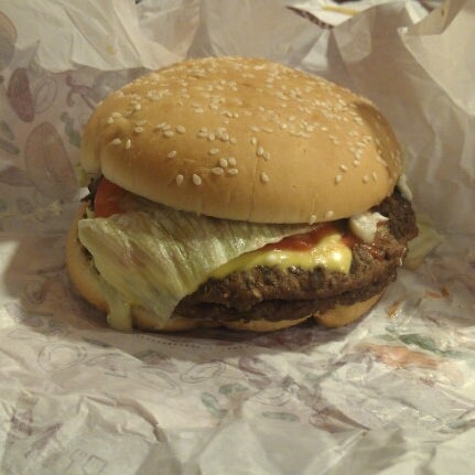 Foto tirada no(a) Burger King por Mathieu v. em 10/18/2012