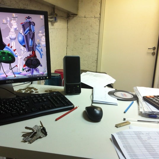 Служебный роман фильм 1977 кадры. Secret office. Игра поцелуй в офисе. Игра поцелуй в офисе. Секретный поцелуй в офисе игра.