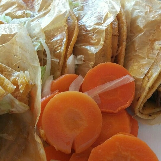 Titos's La Especial Tacos Al Vapor 74 visitors