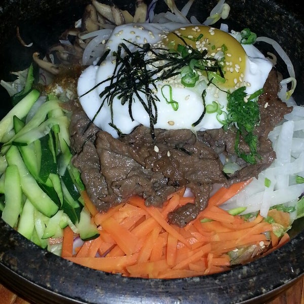 Снимок сделан в Song Cook&#39;s Authentic Korean Restaurant пользователем jane v. 6/14/2014