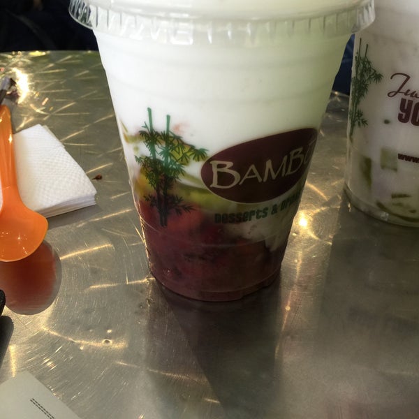 Снимок сделан в Bambu Desserts &amp; Drinks пользователем Noel G 5/31/2015