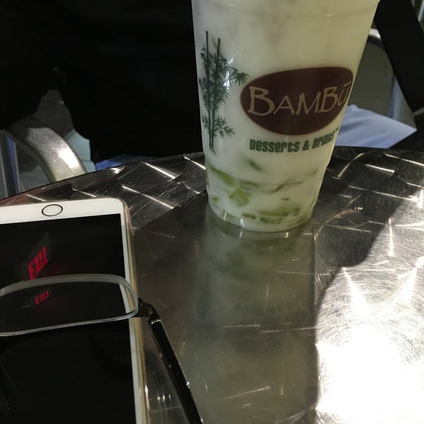 Das Foto wurde bei Bambu Desserts &amp; Drinks von Noel G am 11/11/2015 aufgenommen
