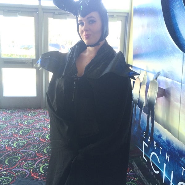 Photos at Regency Fontana 8 Fontana, CA