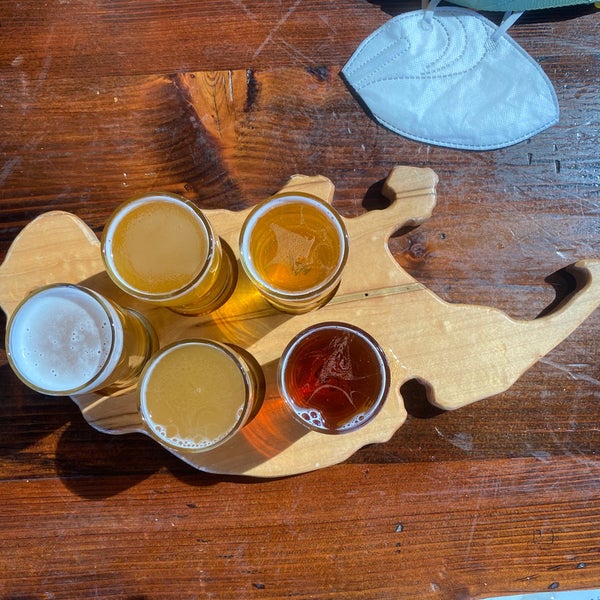 Photo taken at San Juan Island Brewing Company by Kevin L. on 5/30/2021