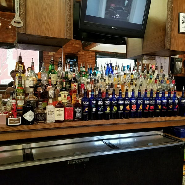 2/18/2017에 Kevin W.님이 JR&#39;s Bar &amp; Grill에서 찍은 사진