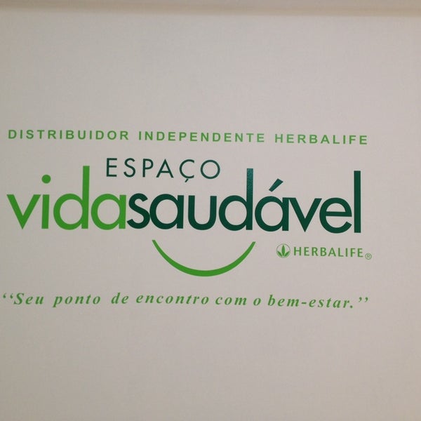 รูปภาพถ่ายที่ EVS - Espaço Vida Saudável Herbalife โดย Marinho M. เมื่อ 1/8/2014